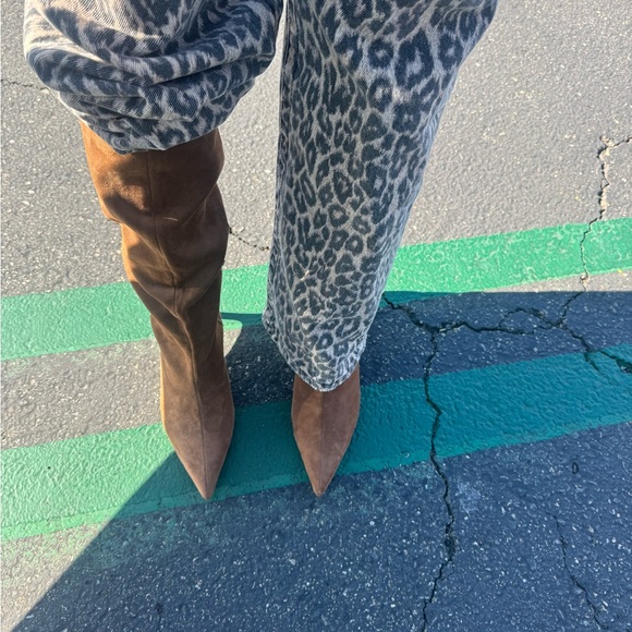 Bershka Tan Knee-High Boots - Picture 2 of 4